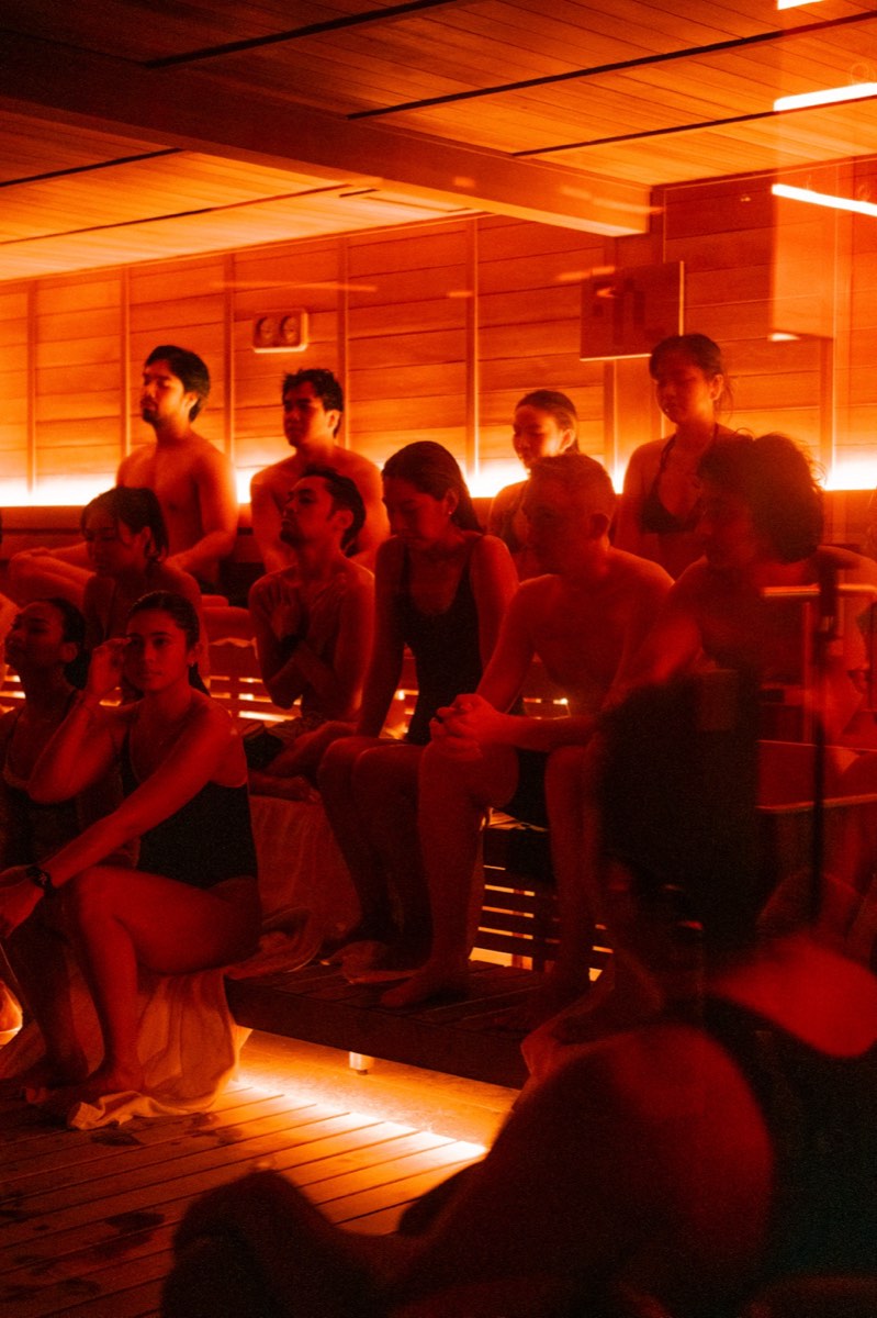 Guests together in the communal sauna